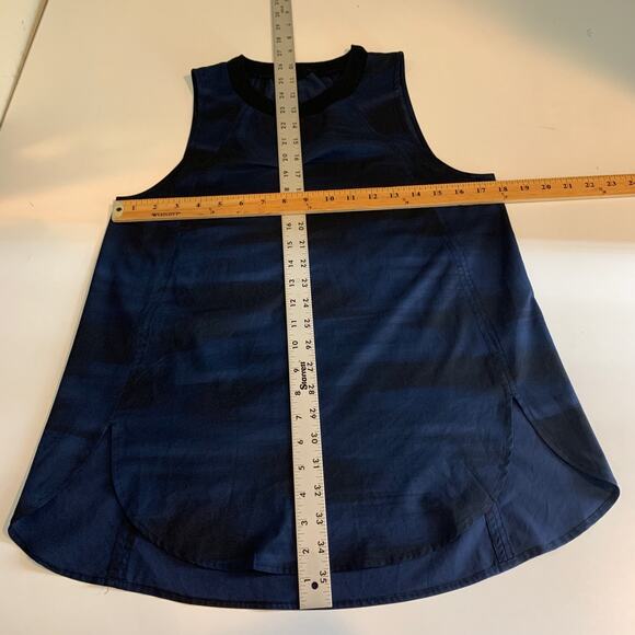 Athleta Tank Top Womens M Medium Navy Black Zephyr Printed Sleeveless Crew Neck - Picture 9 of 13